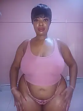 Luciouslips00 online show from June 14, 11:21 am