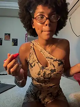 MayBailey online show from August 7, 11:23 pm