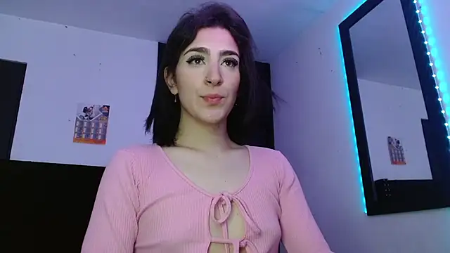 Triana Damelio online show from November 7, 6:13 pm