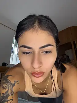 emilie xx  online show from May 4, 2:32 pm