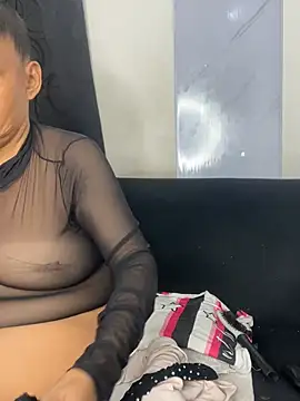 chiquimaturesexy online show from April 11, 8:23 pm