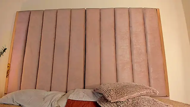 VICTORIA RASH online show from April 29, 11:32 pm