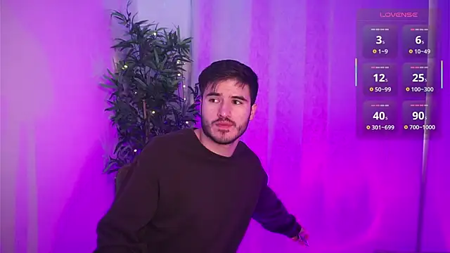 Tony Wylie online show from December 13, 8:37 pm