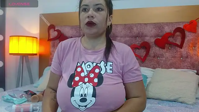 vennuss 89 online show from January 6, 11:47 am