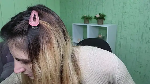 Nika Kitten online show from December 19, 9:23 am