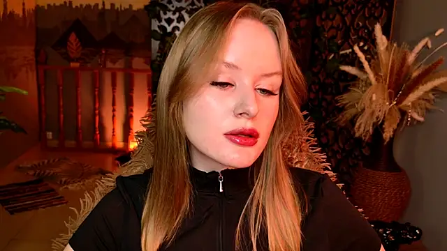 VivienLeeigh online show from July 3, 6:08 am