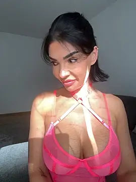 krissiswrld- online show from September 13, 1:41 pm