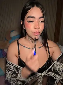 Nickiiiii online show from November 8, 6:29 am