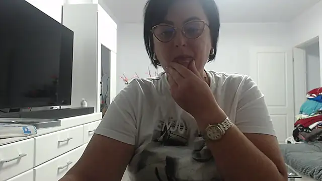 Amandamuller1982 online show from September 20, 12:32 am