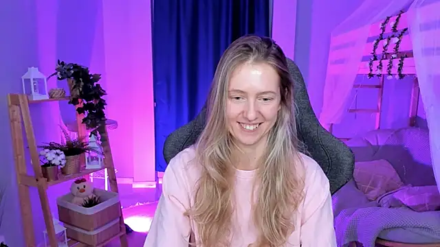 Sharon Evansi online show from March 7, 2:02 pm