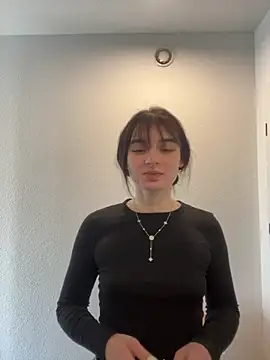 AdelinaAlia online show from April 24, 10:18 am