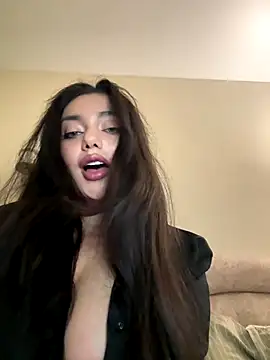 Sweet Khalifa  online show from November 24, 3:47 pm