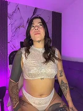 luccianagreyy online show from July 9, 2:52 pm