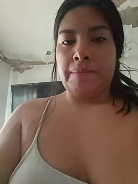 steisy325 online show from July 23, 1:19 pm