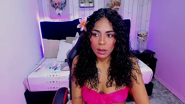 Edelaine rogers online show from September 18, 3:16 am