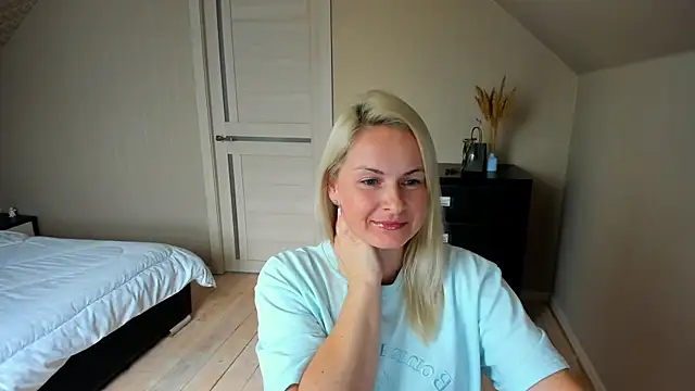 Alicee Gracee online show from October 30, 10:16 am