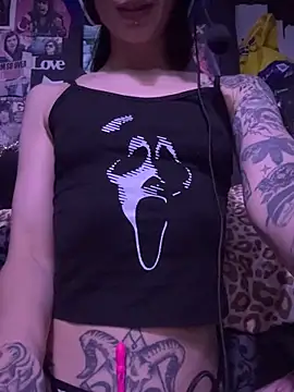 MissMidnightUK online show from November 25, 12:24 am