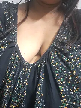 Hot-Anuska online show from April 7, 4:31 pm