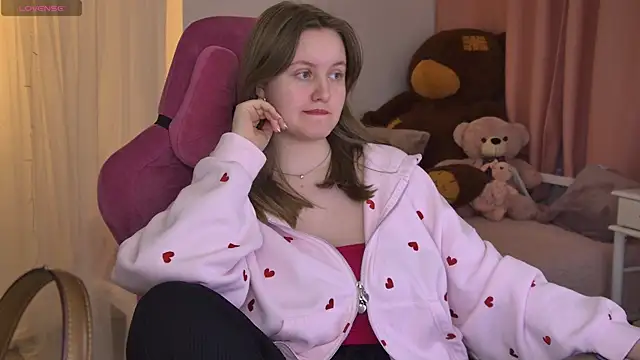 KellyPoter online show from April 16, 8:14 am