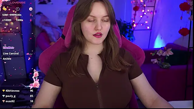 KellyPoter online show from April 1, 1:41 pm