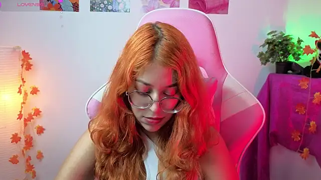  Moon Johnson online show from June 5, 11:11 pm