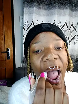 Snapshot of SHANTYBABE chatting on September 26, 1:47 am SHANTYBABE online show from September 26, 1:47 am