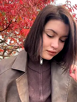 KikiWatson online show from October 23, 7:14 am