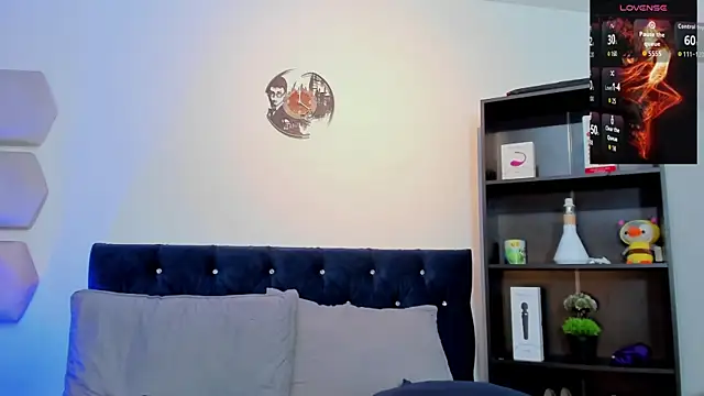 yulianademond66 online show from June 24, 8:52 pm