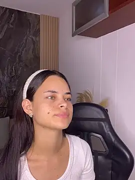 HannaRhodes online show from October 26, 12:55 pm