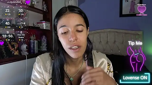 stephania t online show from June 10, 5:55 pm