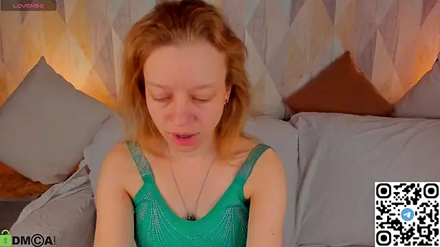 Michelle Blond online show from May 15, 1:33 am