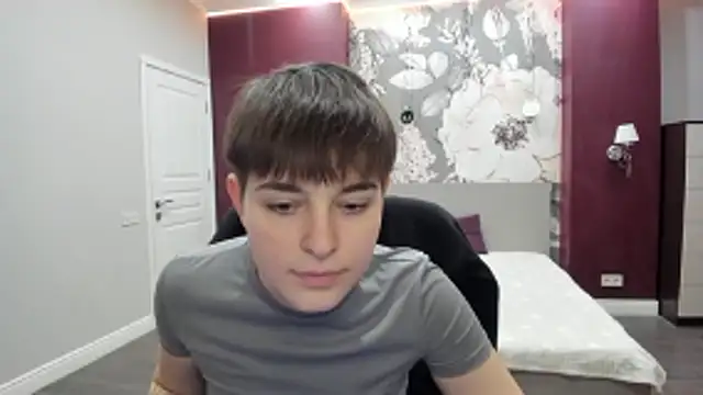 EmiliaYours online show from January 12, 4:34 pm