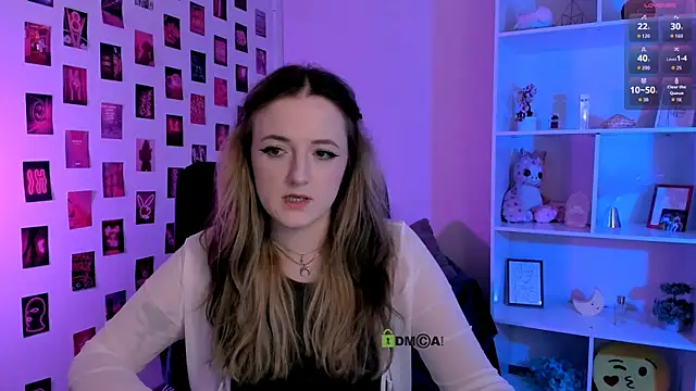 luna berryy online show from July 29, 6:52 pm