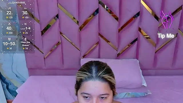 collegepawglovedaddy online show from April 8, 8:00 pm