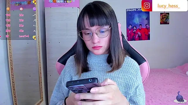 Lucyy-hess online show from February 18, 8:08 pm