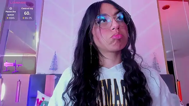 MadyJackson online show from December 15, 11:48 am