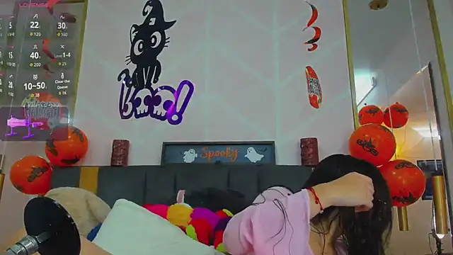 MadyJackson online show from October 26, 1:39 pm