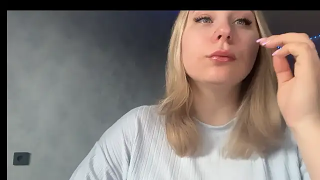 Thalia  Star online show from April 7, 8:27 am