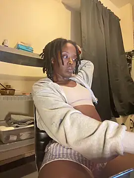 choclatepeaach online show from December 21, 11:30 pm