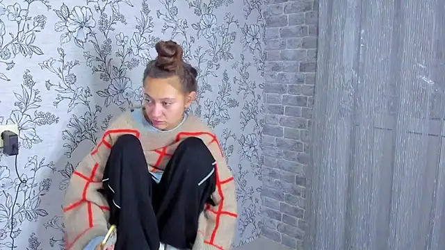 EllaSky xoxo online show from November 28, 2:25 am