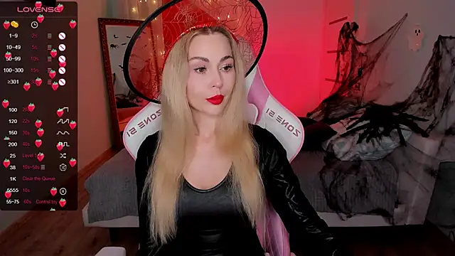 AdeleRoberts online show from October 30, 2:36 am