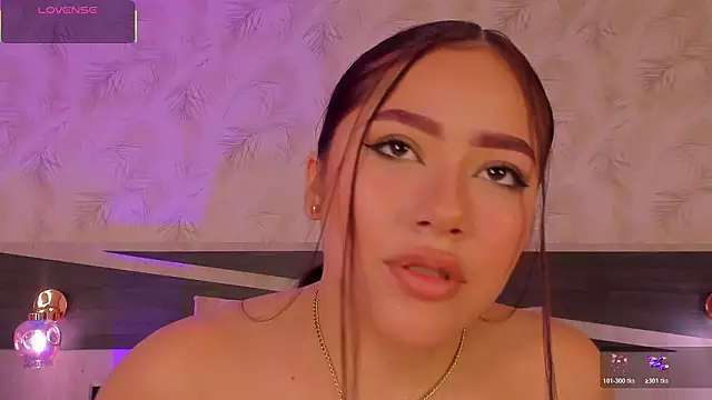 nicolle pierce online show from March 7, 3:19 pm