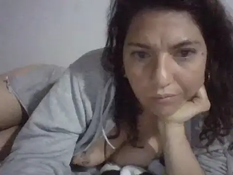 Snapshot of sweetbabyass chatting on December 2, 7:10 am sweetbabyass online show from December 2, 7:10 am