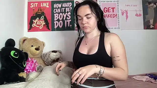 yorkshiregal online show from April 9, 6:30 am