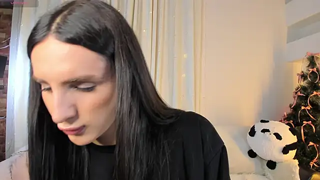 Kim Oberlin  online show from December 21, 11:25 am