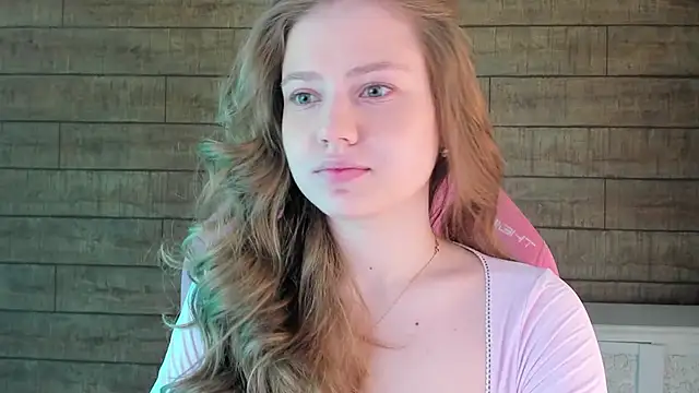 SelinSwarovski online show from April 18, 7:07 pm