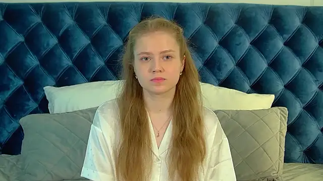 SelinSwarovski online show from April 2, 4:37 pm