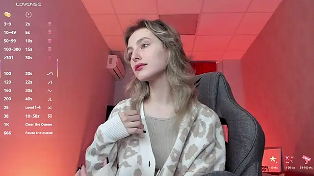 LuxRayi online show from November 7, 3:12 am