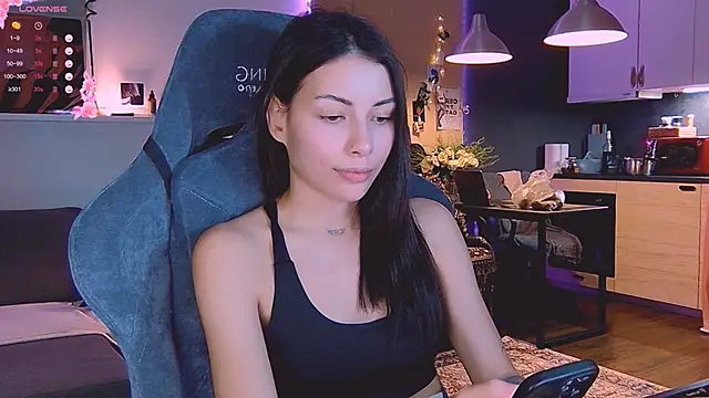 KatiKate online show from November 4, 5:07 pm