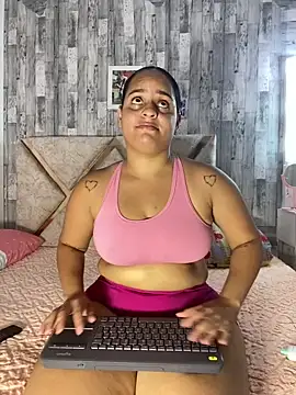 Violetrousse online show from May 13, 8:14 pm